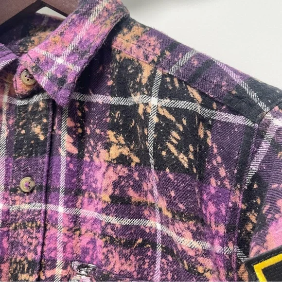 Angry Minnow Officially Licensed LA Lakers Purple FlannelSize Small